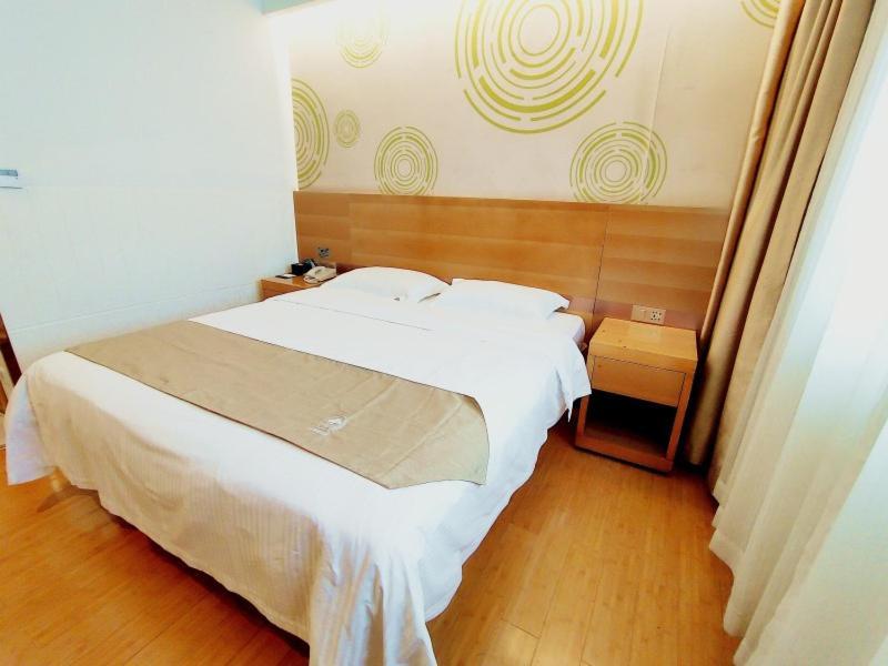 Greentree Inn Jiangxi Fuzhou Gandong Bridge Express Hotel Exteriér fotografie