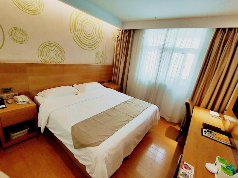 Greentree Inn Jiangxi Fuzhou Gandong Bridge Express Hotel Exteriér fotografie